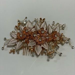 Comb Bridal hairpiece